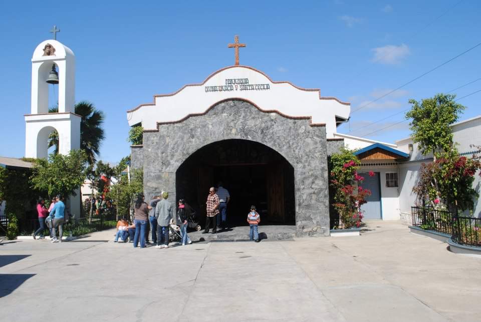 Tecate - Parroquia Madre de la Divina Gracia y Santa Cecilia